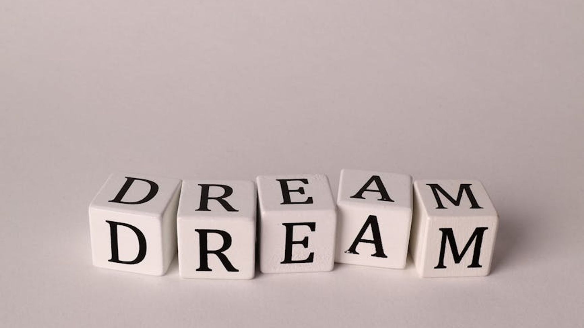 Abstract visual focus and clarity representation with light lines